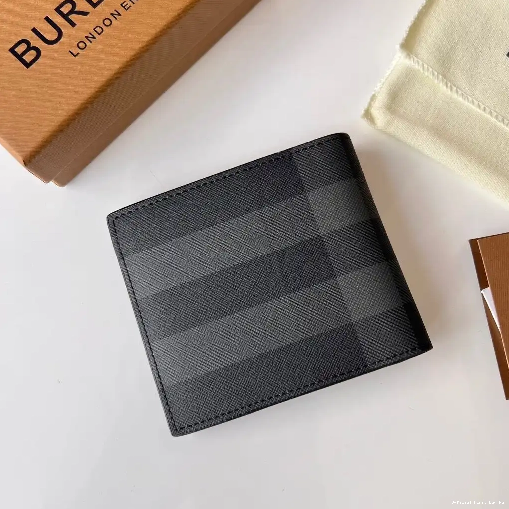Official First Bag Ru WALLET BURBERRY 0602